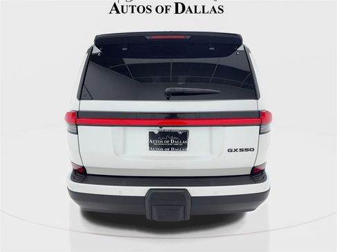 Used 2025 Lexus GX 550 w/ Accessory Package (2T) image 11