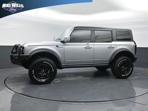 Used 2023 Ford Bronco Outer Banks w/ Sasquatch Package AWD/4WD image 4