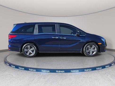 Certified 2024 Honda Odyssey EX image 8