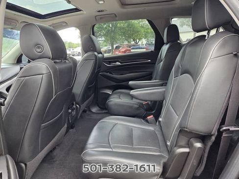 Used 2020 Buick Enclave Avenir w/ Avenir Technology Package FWD image 11