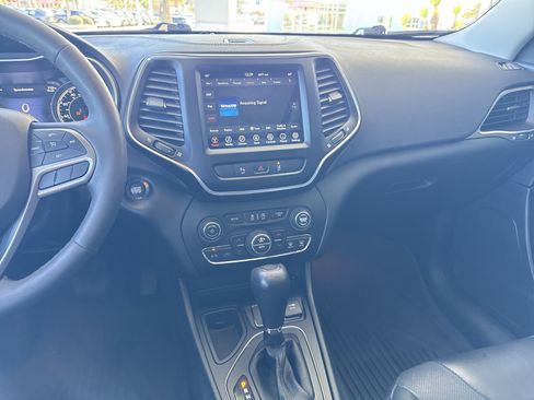 Used 2022 Jeep Cherokee Latitude Lux w/ Sun & Sound Group image 33