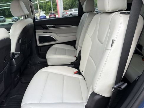 Used 2023 Kia Telluride S w/ S Sunroof Package AWD/4WD image 13