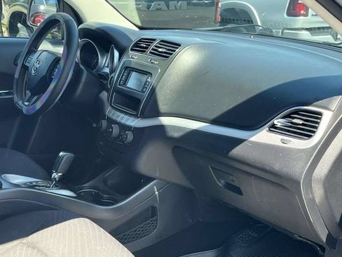 Used 2017 Dodge Journey SXT FWD image 24