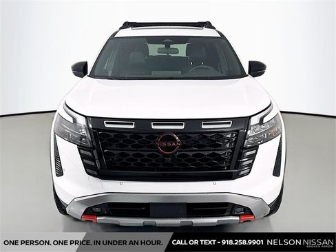 New 2026 Nissan Pathfinder SV image 2