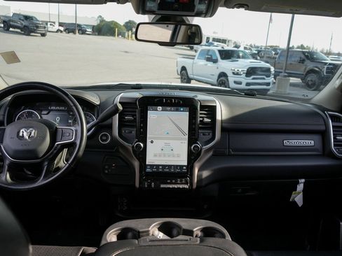 Used 2024 RAM 2500 Laramie image 19