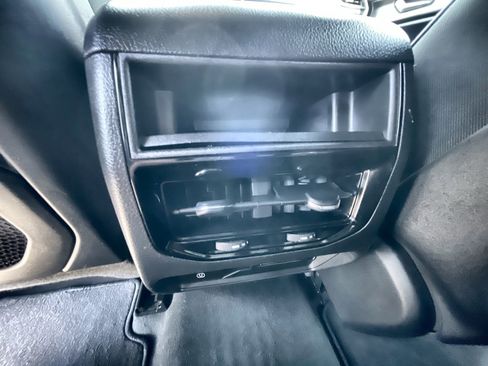 Used 2023 Jeep Grand Cherokee Altitude image 20