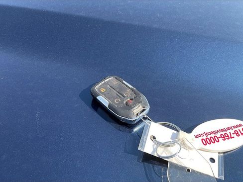 Used 2022 Chevrolet Silverado 1500 LT Trail Boss w/ Bed Protection Package image 10