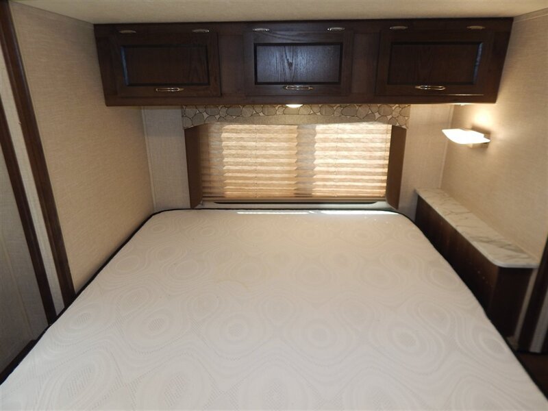 Used 2019 Chevrolet Express 4500 w/ RV Package RWD image 39