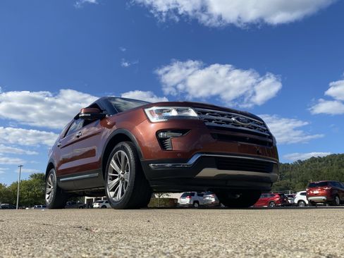 Used 2018 Ford Explorer Limited image 37