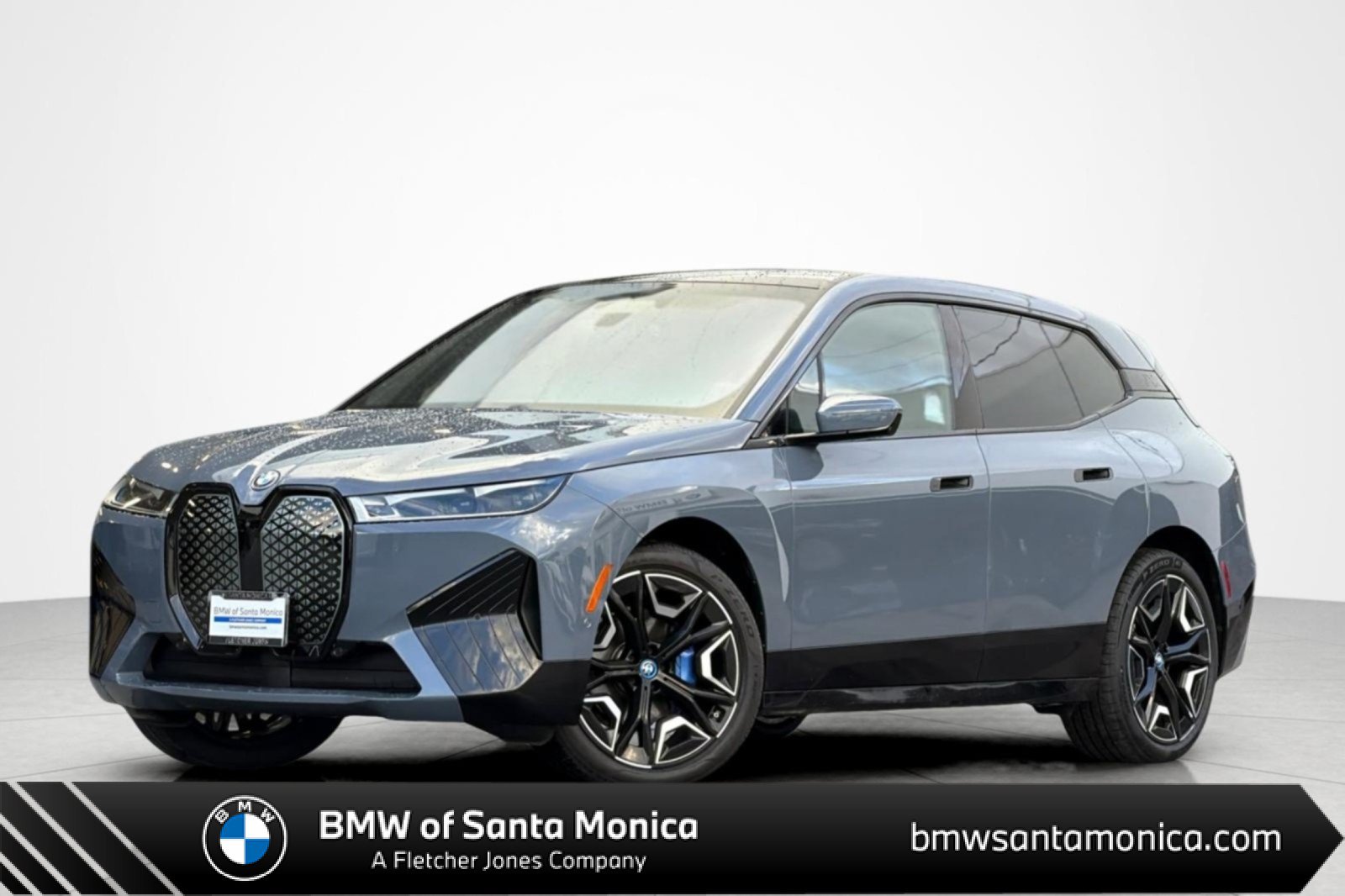 Used 2024 BMW iX xDrive50 w/ Sport Package AWD/4WD image 1