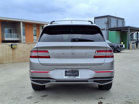 Certified 2026 Genesis GV80 2.5T Advanced AWD/4WD image 5