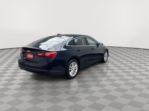Used 2018 Chevrolet Malibu LT image 32