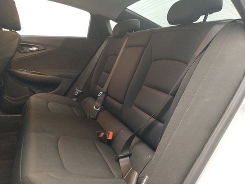 Used 2020 Chevrolet Malibu LT FWD image 18