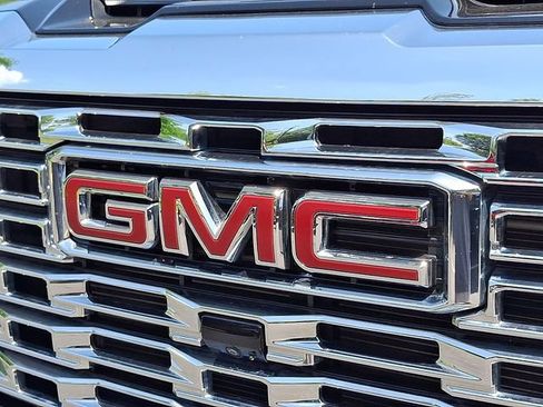 Certified 2025 GMC Sierra 2500 Denali w/ Denali Reserve Package AWD/4WD image 30