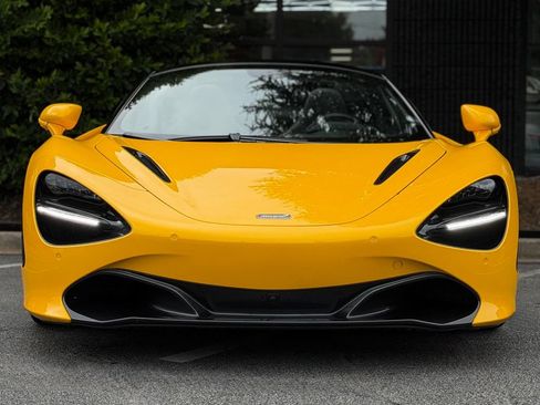 Used 2022 McLaren 720S Spider RWD image 3