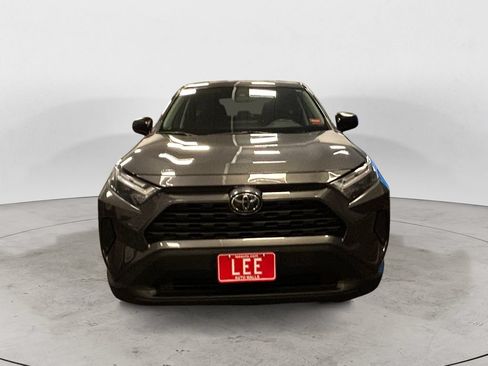 Used 2023 Toyota RAV4 LE AWD/4WD image 8
