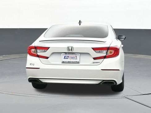 Used 2022 Honda Accord Sport image 10