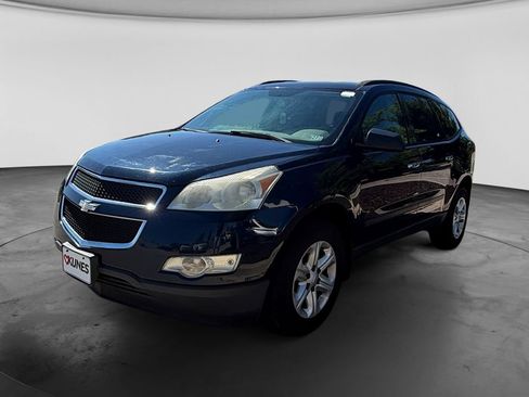 Used 2011 Chevrolet Traverse LS FWD image 4