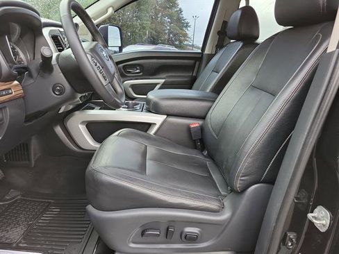 Used 2017 Nissan Titan SL w/ Texas Titan Edition image 3