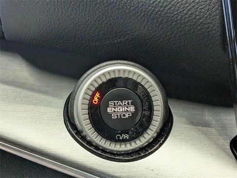 New 2026 Jeep Grand Wagoneer 4WD w/ Premium Group I image 24