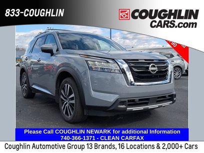 Used 2024 Nissan Pathfinder Platinum w/ Cargo Package