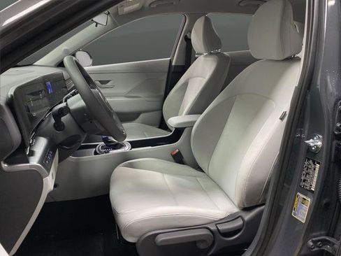 New 2026 Hyundai Kona SE image 4