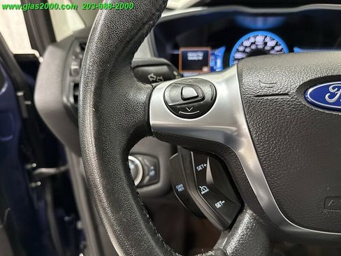 Used 2017 Ford C-MAX SE image 19