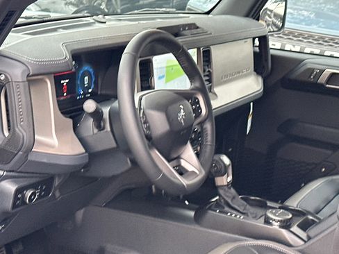 New 2025 Ford Bronco Outer Banks image 16