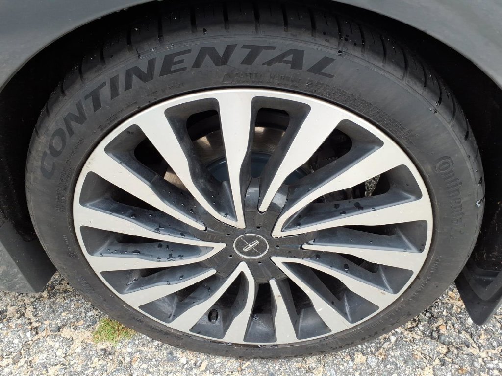 Used 2018 Lincoln MKZ Black Label w/ Technology Package AWD/4WD image 10