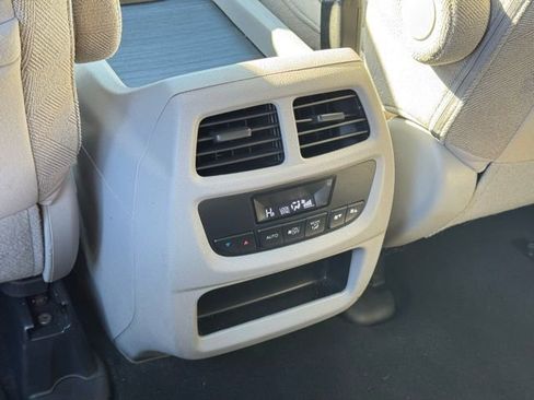 Used 2020 Honda Pilot EX image 14