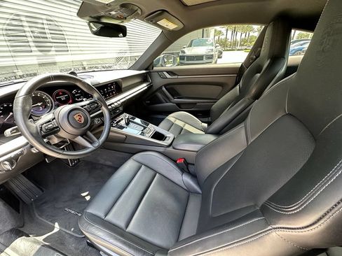 Certified 2024 Porsche 911 Carrera RWD image 4