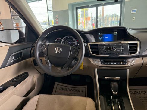 Used 2013 Honda Accord LX image 13