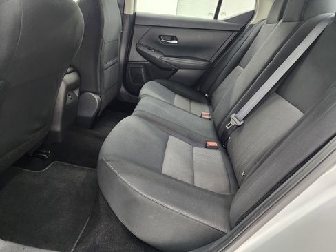 Used 2023 Nissan Sentra SV image 9