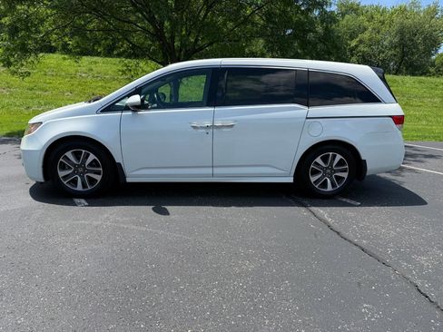 Used 2014 Honda Odyssey Touring Elite image 17