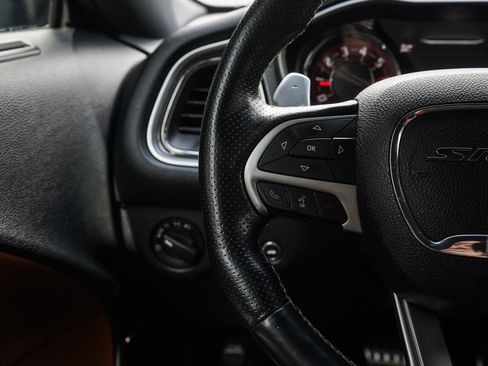 Used 2015 Dodge Challenger SRT Hellcat RWD image 18