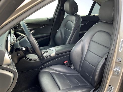 Used 2019 Mercedes-Benz C 300 Sedan image 25