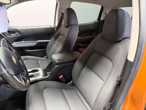 Used 2017 Chevrolet Colorado LT w/ LT Convenience Package image 16