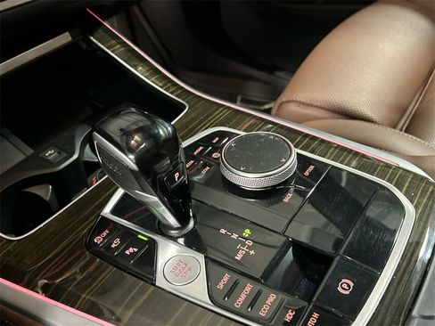 Used 2023 BMW X5 xDrive40i w/ M Sport Package image 19