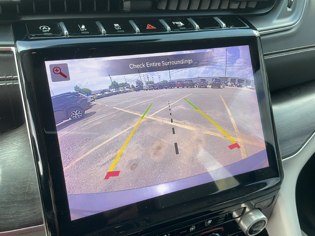 Used 2021 Jeep Grand Cherokee L Overland w/ Luxury Tech Group IV AWD/4WD image 29