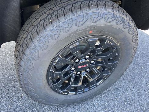 New 2026 GMC Canyon Elevation w/ Convenience Package RWD image 7