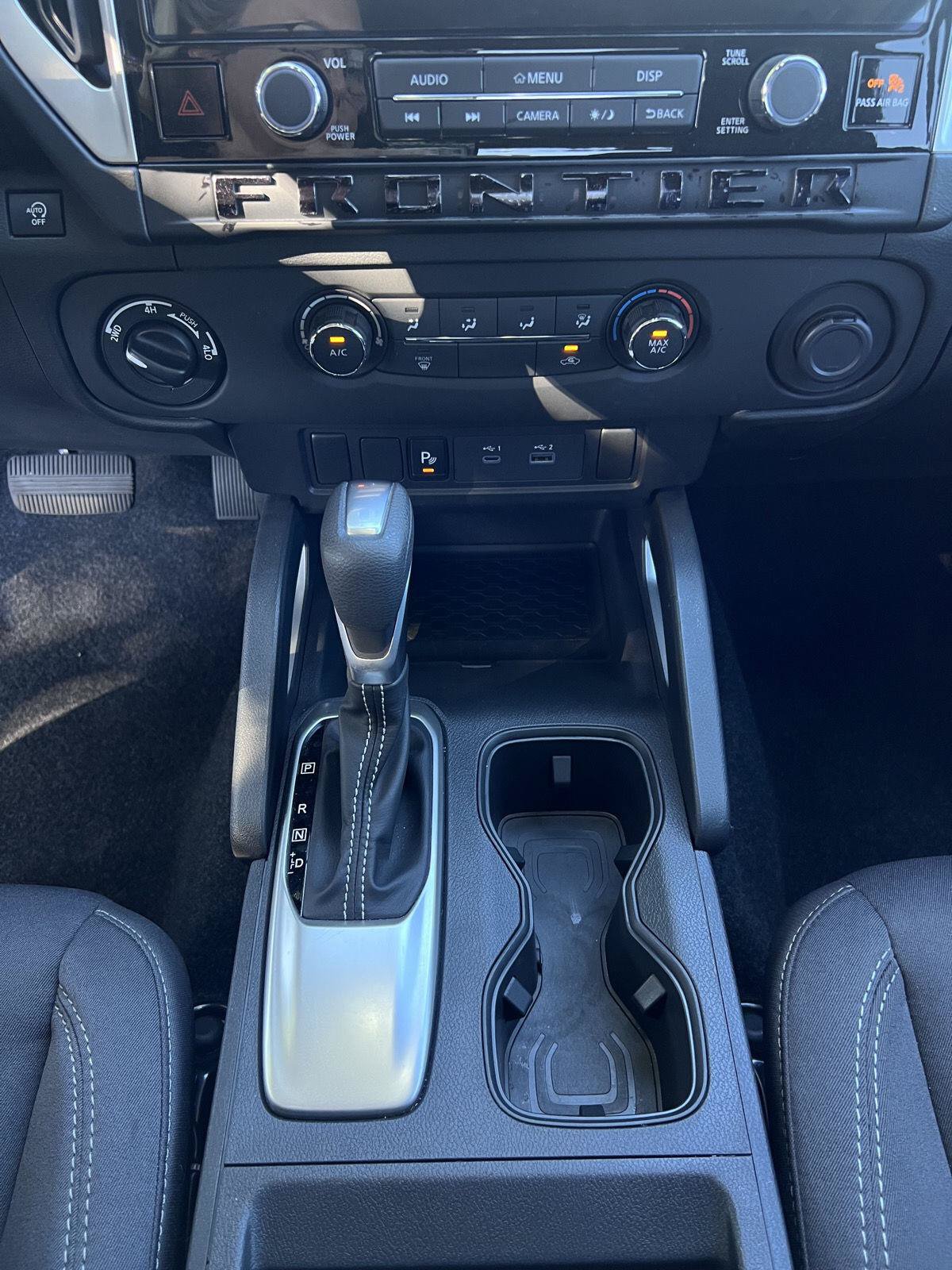 Used 2025 Nissan Frontier SV AWD/4WD image 7