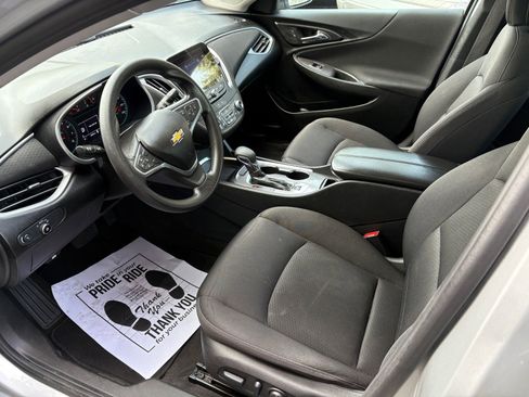 Used 2022 Chevrolet Malibu LT FWD image 10