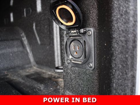 Used 2021 GMC Sierra 1500 SLT w/ X31 Off-Road Package image 10