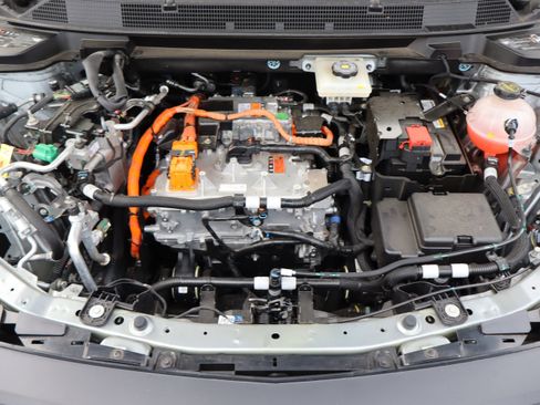 Used 2025 Chevrolet Equinox EV LT image 41