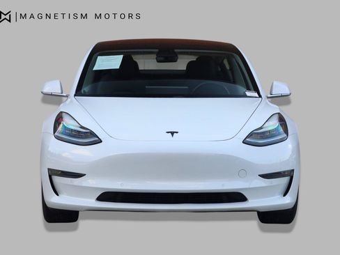 Used 2018 Tesla Model 3 Long Range RWD image 3
