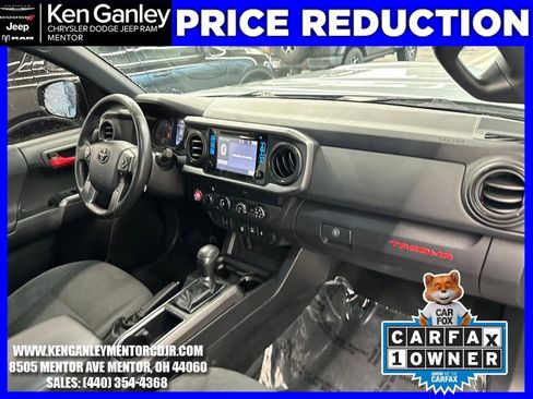 Used 2019 Toyota Tacoma TRD Sport image 25