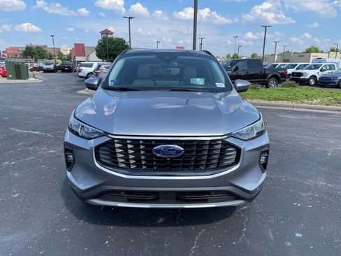 Certified 2024 Ford Escape SE w/ PHEV Premium Package image 8