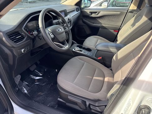 Used 2020 Ford Escape S image 16