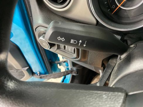 Used 2019 Jeep Wrangler Sport AWD/4WD image 29