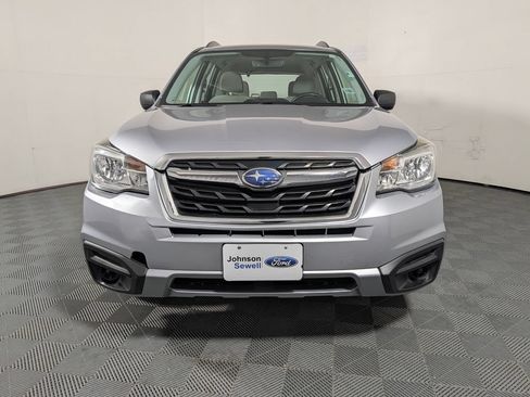 Used 2017 Subaru Forester 2.5i w/ Alloy Wheel Package AWD/4WD image 3